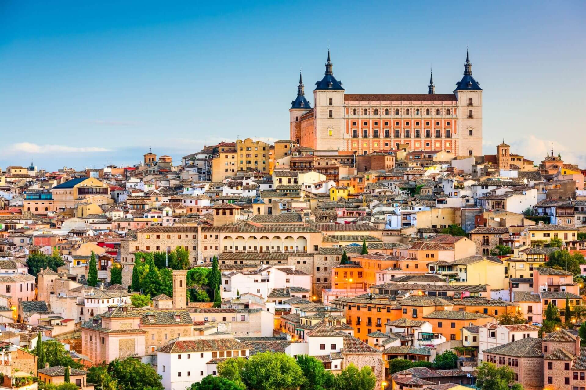 toledo-spain-old-town-cityscape-at-the-alcazar-stockpack-istock